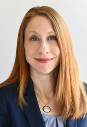 Stephanie Hoffer headshot