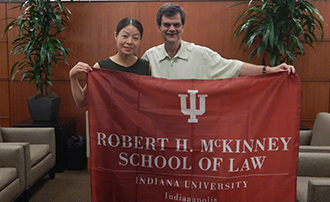 Deng Jie and Tom Wilson