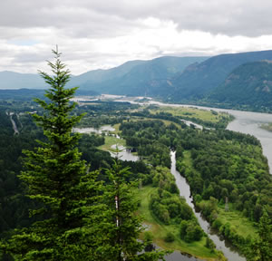The Columbia River region near the Canadian border